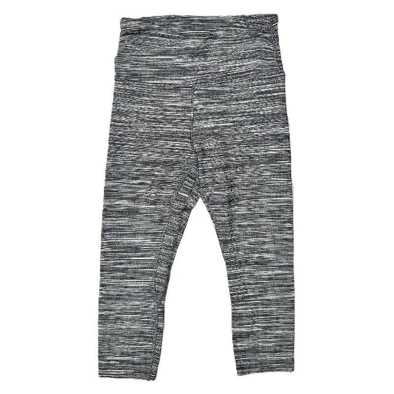 Designer Shirts Athletic Leggings Capris By Lululemon In Grey & White, Size: 6