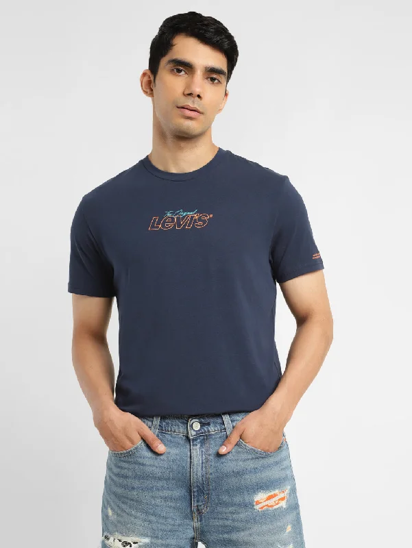 Chinos Style Men's Brand Logo Relaxed Fit T-shirt